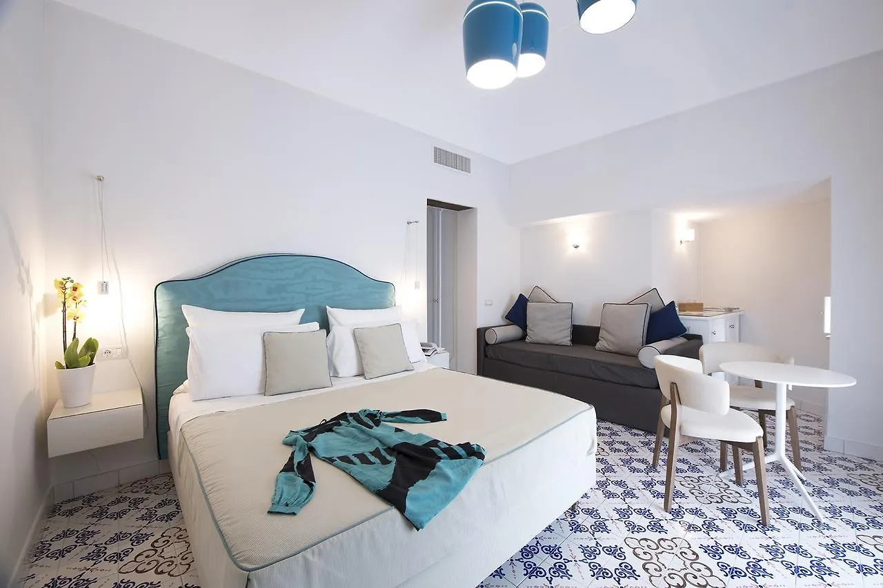 Guest house Diecisedici Amalfi